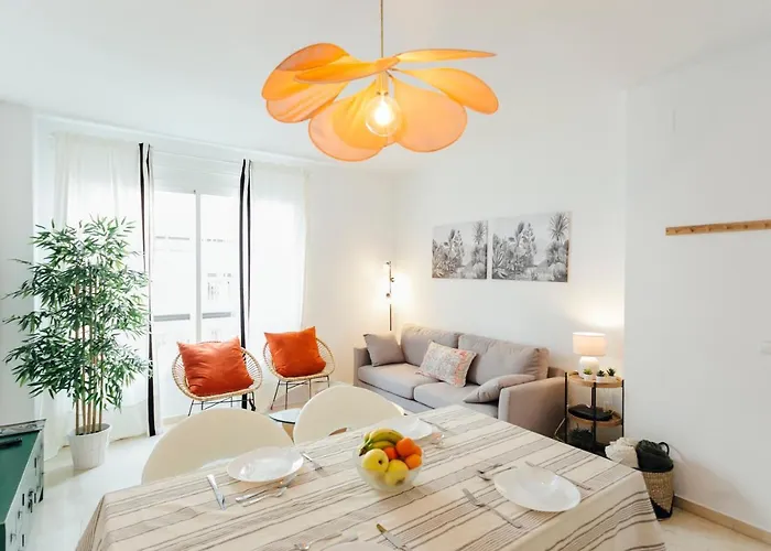Alcazar Apartment 2BD - San Bernardo